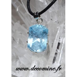 pendentif topaze bleue...