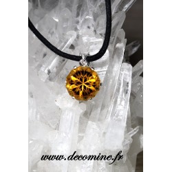 Pendentif citrine madere taille fleur