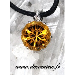 Pendentif citrine madére poli dépoli fleur